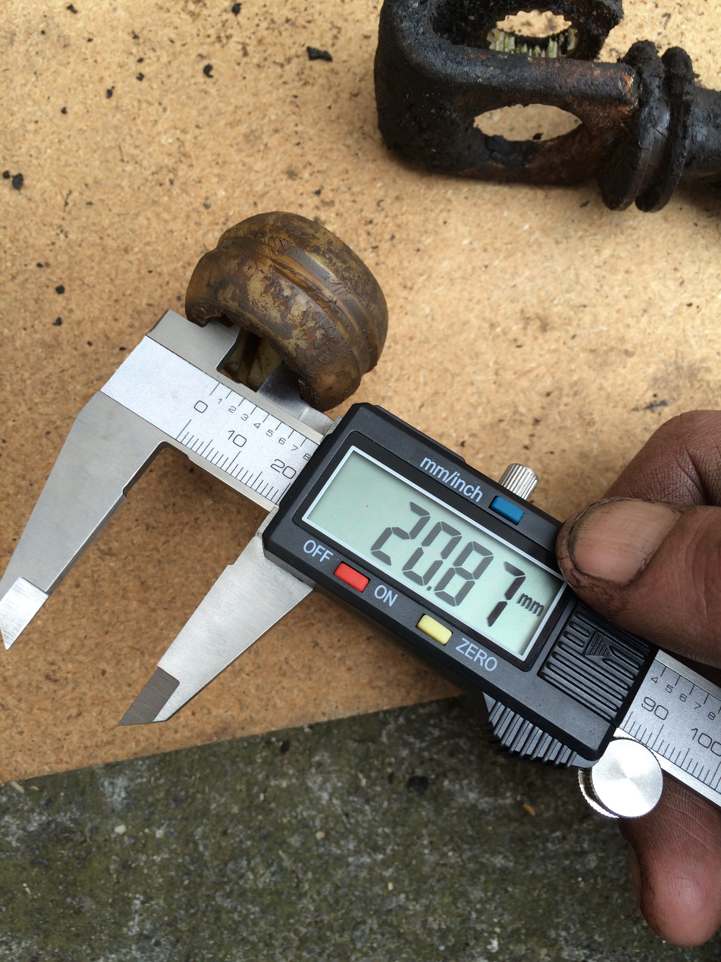 Old rear Bush: 20.87mm