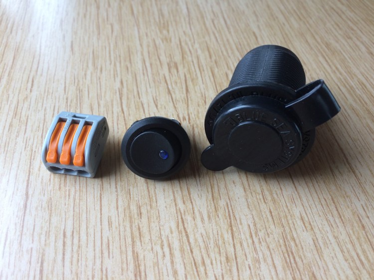 20160521_120356131_iOS