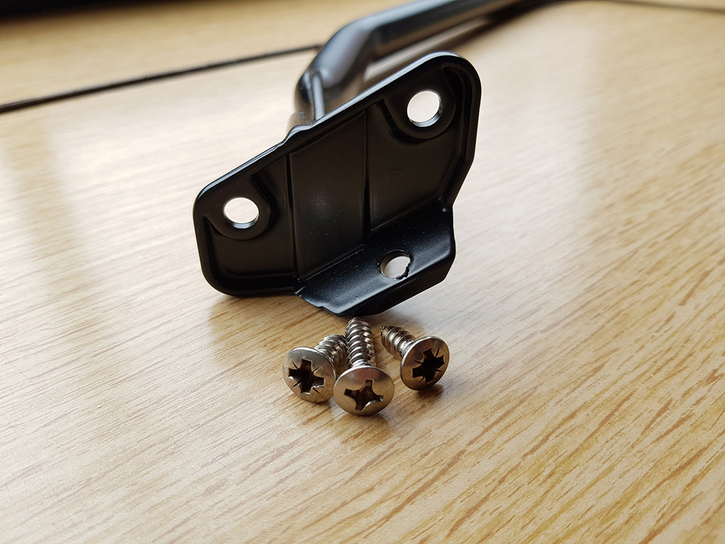 Upper bracket screws