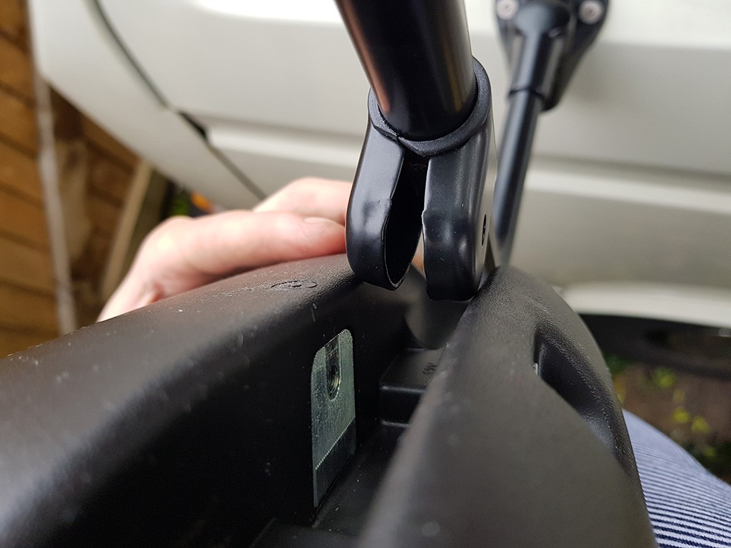 Bracket clip too wide for mirror